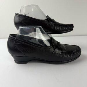 SAS Womens 8.5M Easier Comfort Black Leather Slip On Loafer